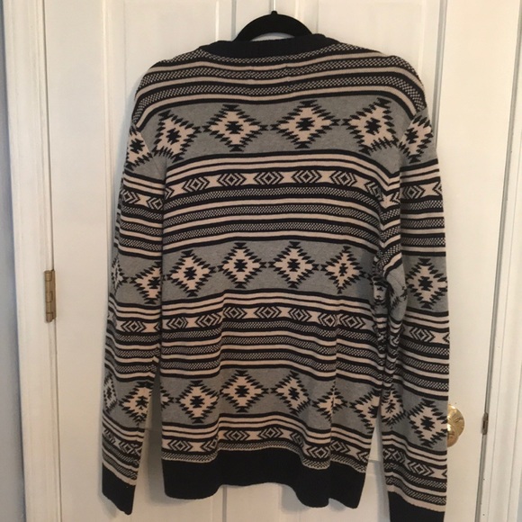 American Rag Winter Sweater - Picture 4 of 4